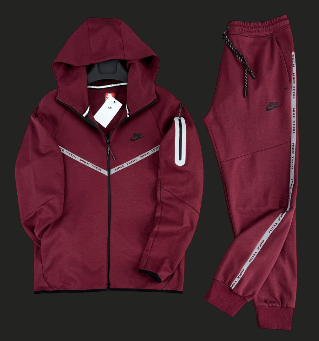 Nike Tech FLC / Reflective 2025